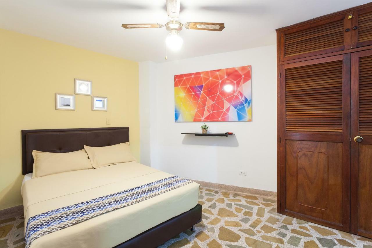Apartamentos Amoblados Jg De La 70 Medellín Exteriér fotografie