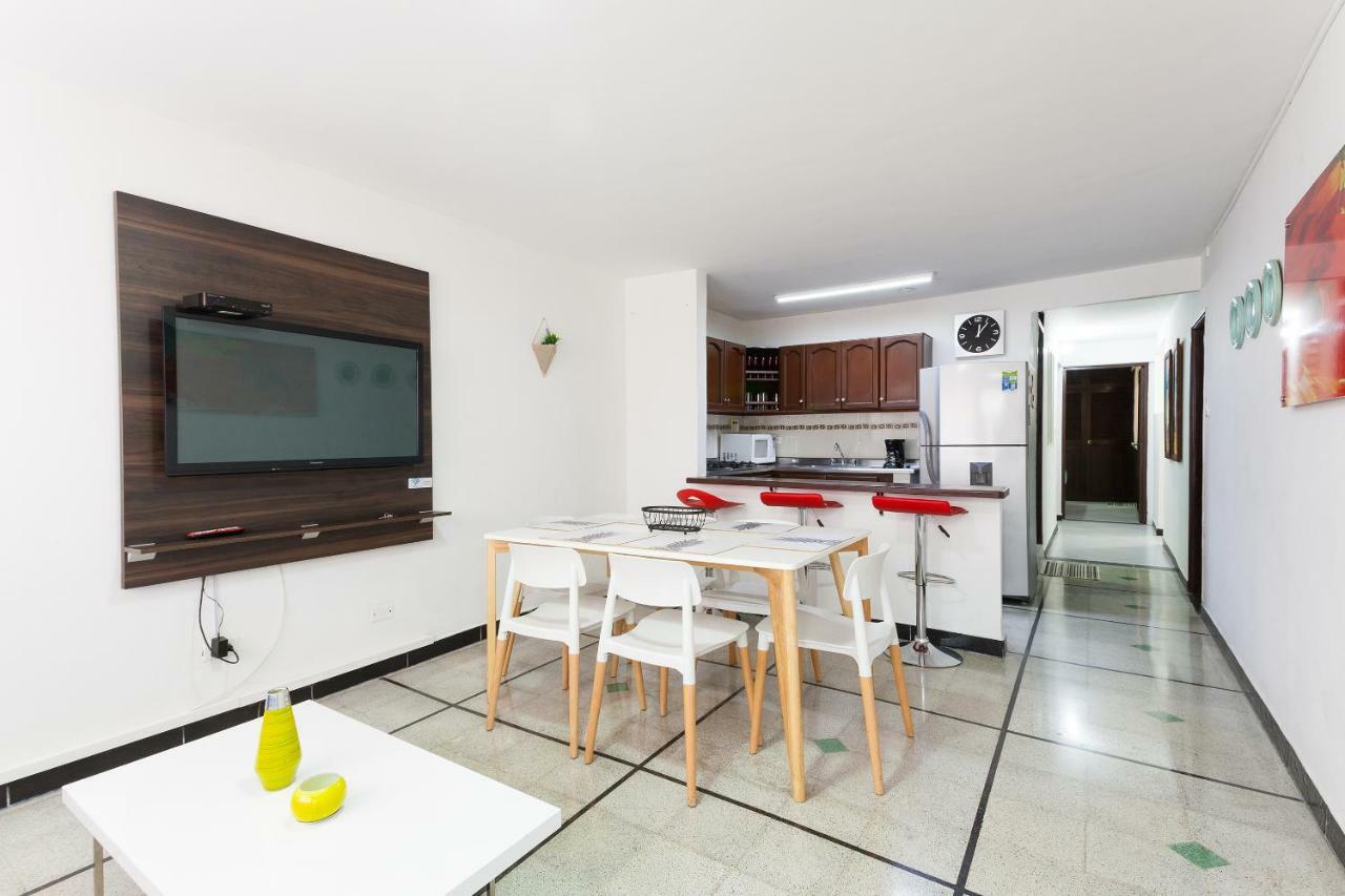 Apartamentos Amoblados Jg De La 70 Medellín Exteriér fotografie