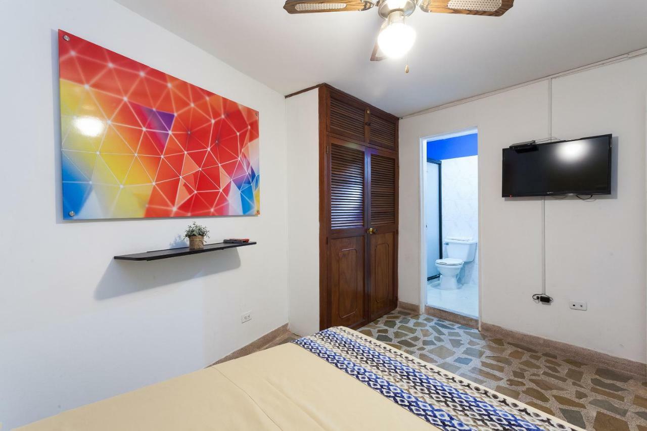Apartamentos Amoblados Jg De La 70 Medellín Exteriér fotografie
