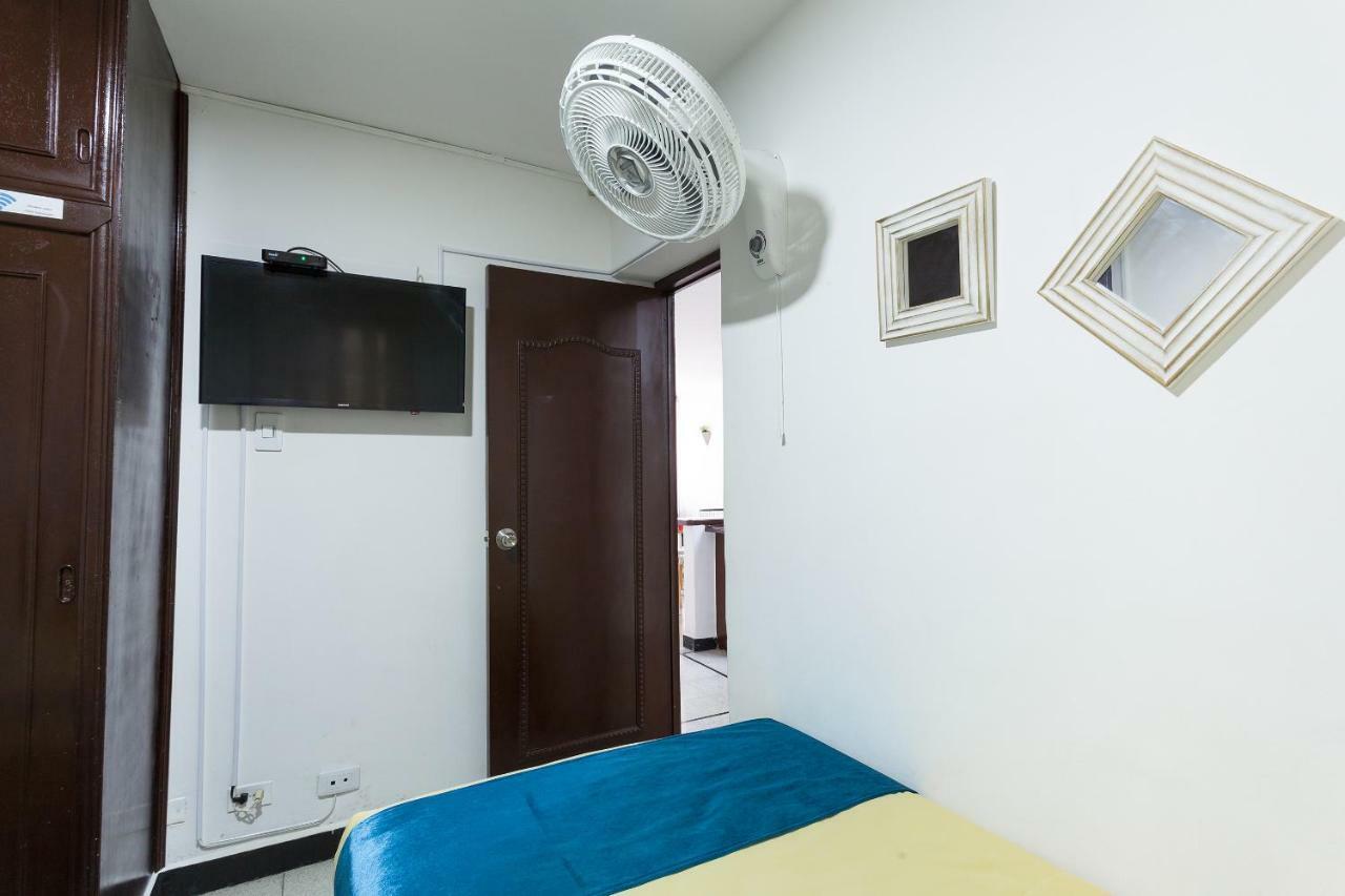 Apartamentos Amoblados Jg De La 70 Medellín Exteriér fotografie