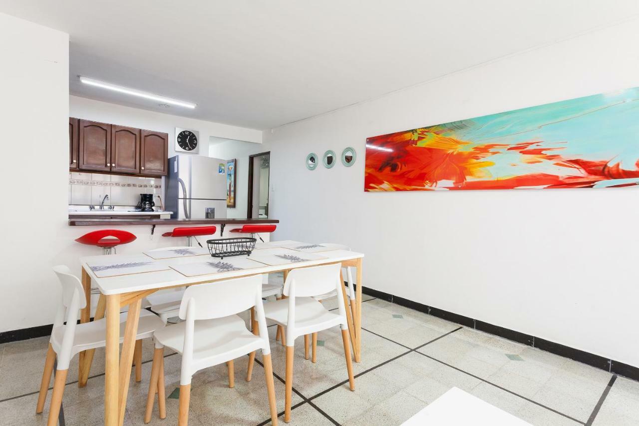 Apartamentos Amoblados Jg De La 70 Medellín Exteriér fotografie