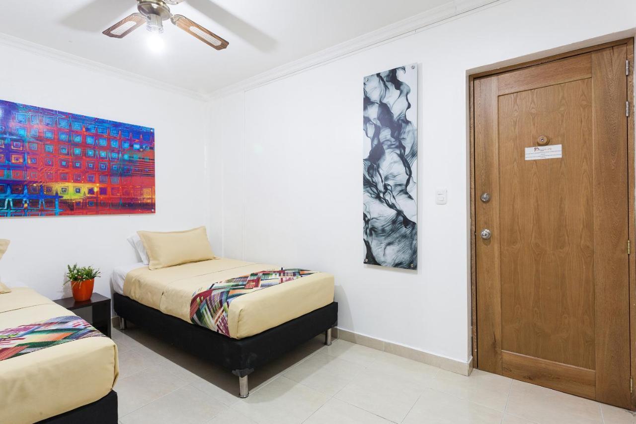 Apartamentos Amoblados Jg De La 70 Medellín Exteriér fotografie